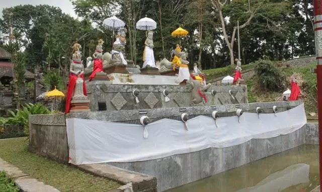 selain-obat-di-pura-tamba-waras-juga-untuk-mohon-jodoh-dan-keturunan_m_169427